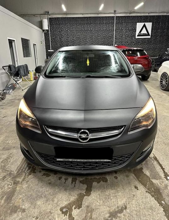 Opel Astra J Hatchback