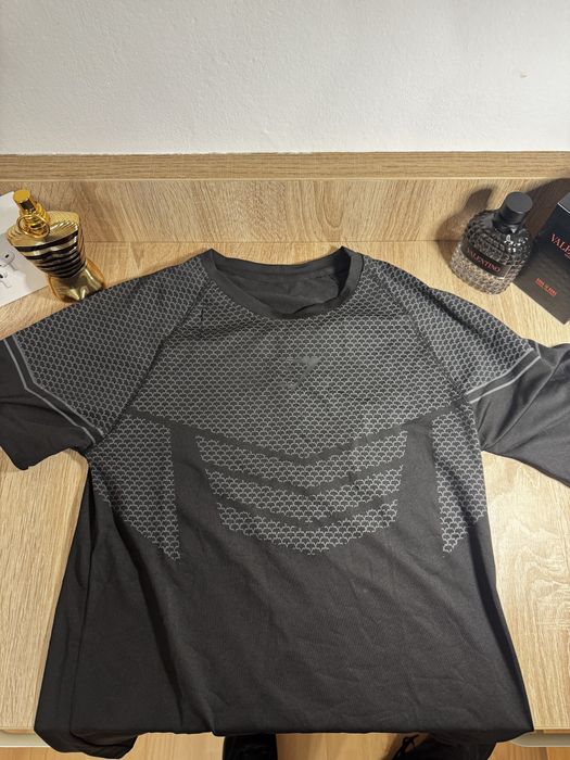 gymshark compression shirt