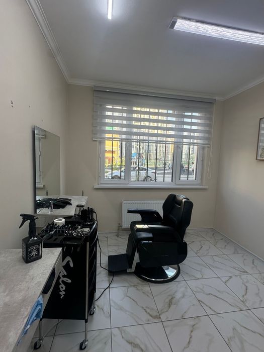 Сдаю рабочие места в салоне