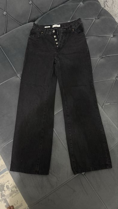 Продам черные джинсы от Mango