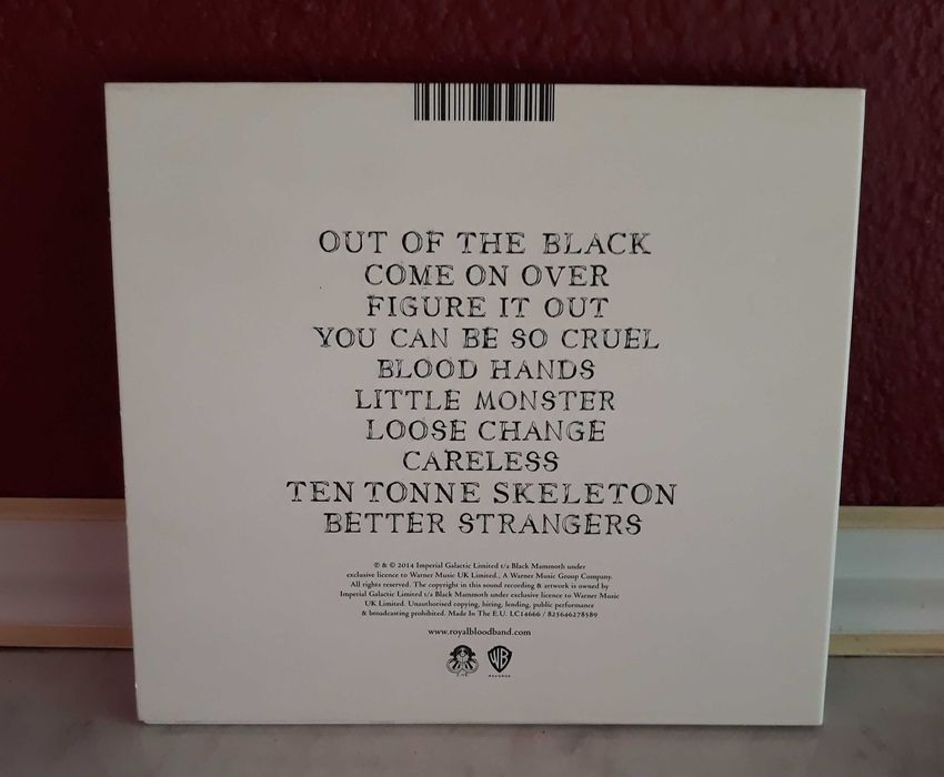 CD-та: Christina Aguilera, Royal Blood, The Pretty Reckless