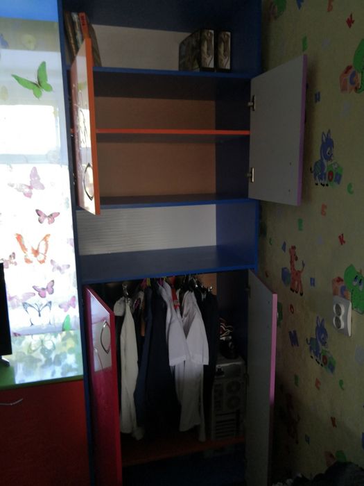 Продам детскую стенку