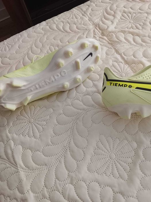 Ghete fotbal Nike Tiempo Legend 9