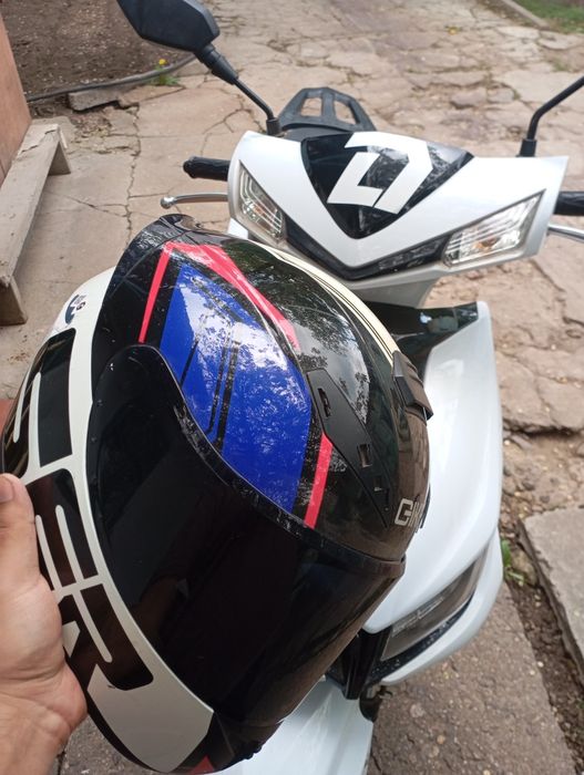 Срочно продается мопед м8 обмены предлагайте