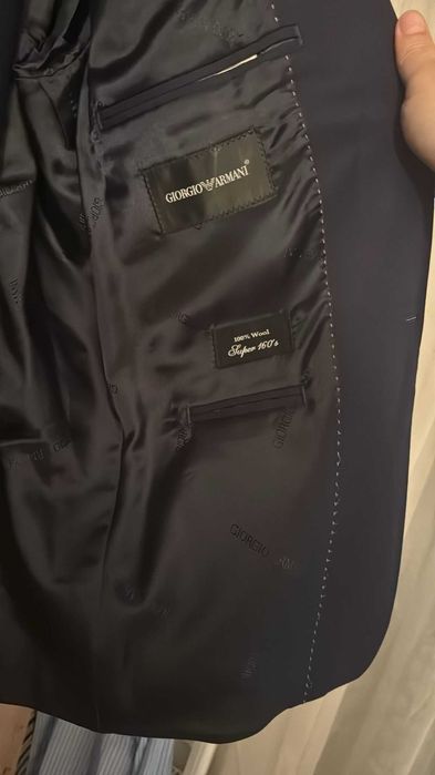 Costum barbatesc HUGO BOSS si GIORGIO ARMANI