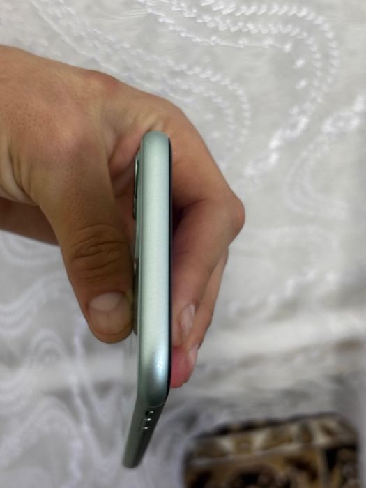 Продам айфон 11,64гб