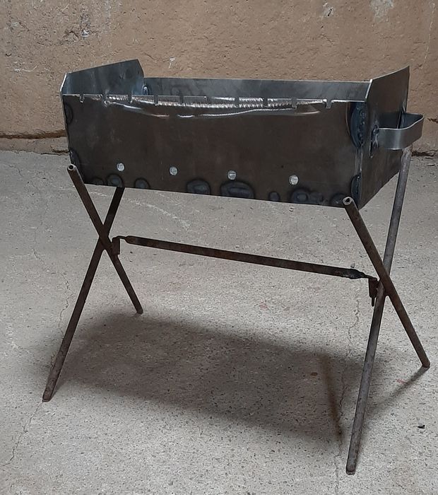 Мангал маленький есть же