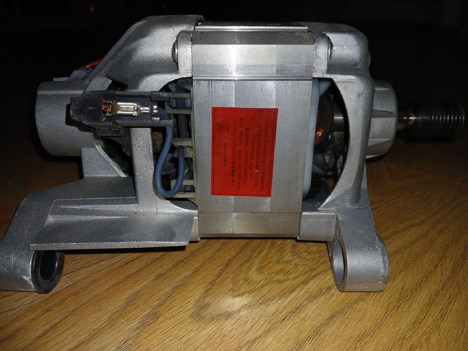 Продам  эл. Двигатель