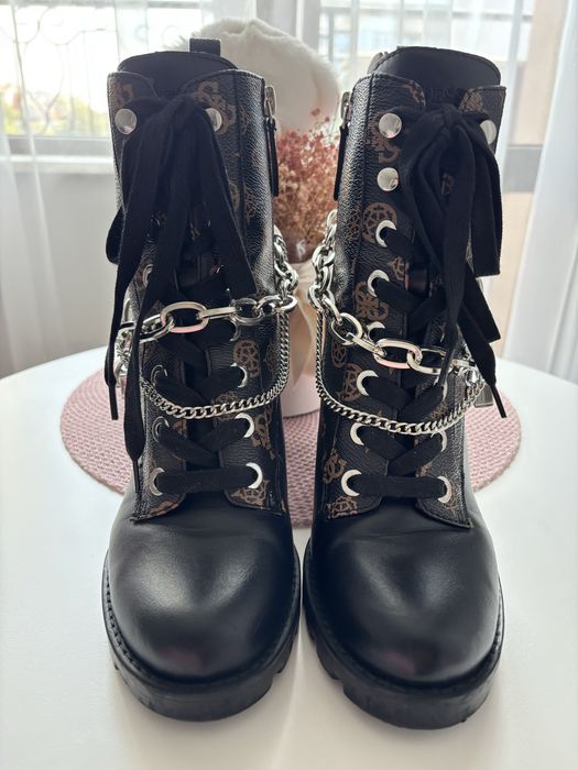 Кожени ботуши GUESS