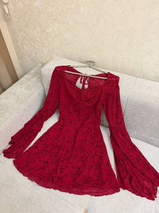 Stilniye platye vse po 120.000