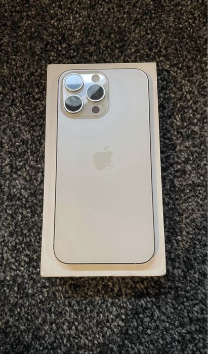 Iphone 15 pro max white 256 gb