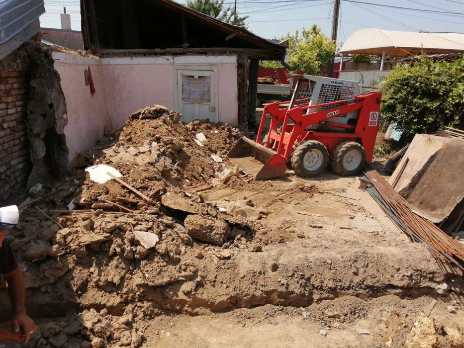 Transport moloz, CONTAINARE- Demolari, Debarasari case apartamente