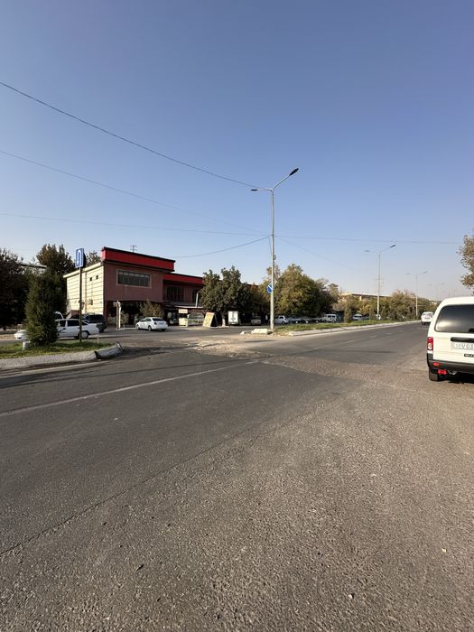 Ахангаран 750м2 кафе, банкетный зал, магазин 8 соток