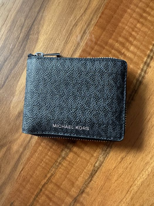 Мъжко  кожено портмоне Michael Kors