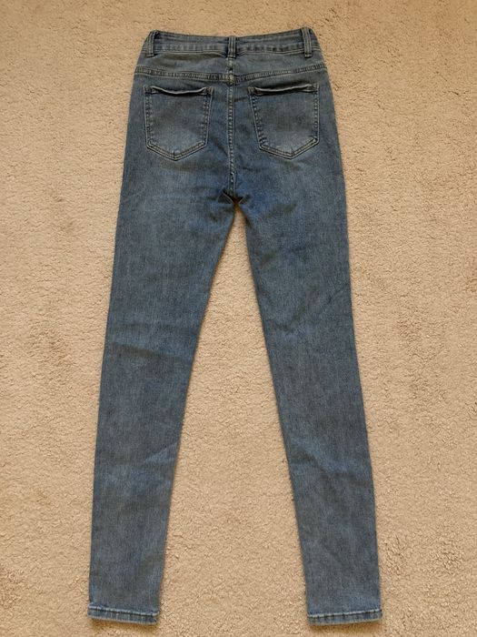 Дамски скъсани дънки