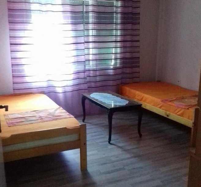 Дава се под наем Четиристаен апартамент в Бургас, Лазур - 90 кв.м за 204 € - Снимка #2