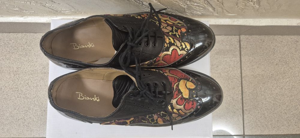 Официални обувки