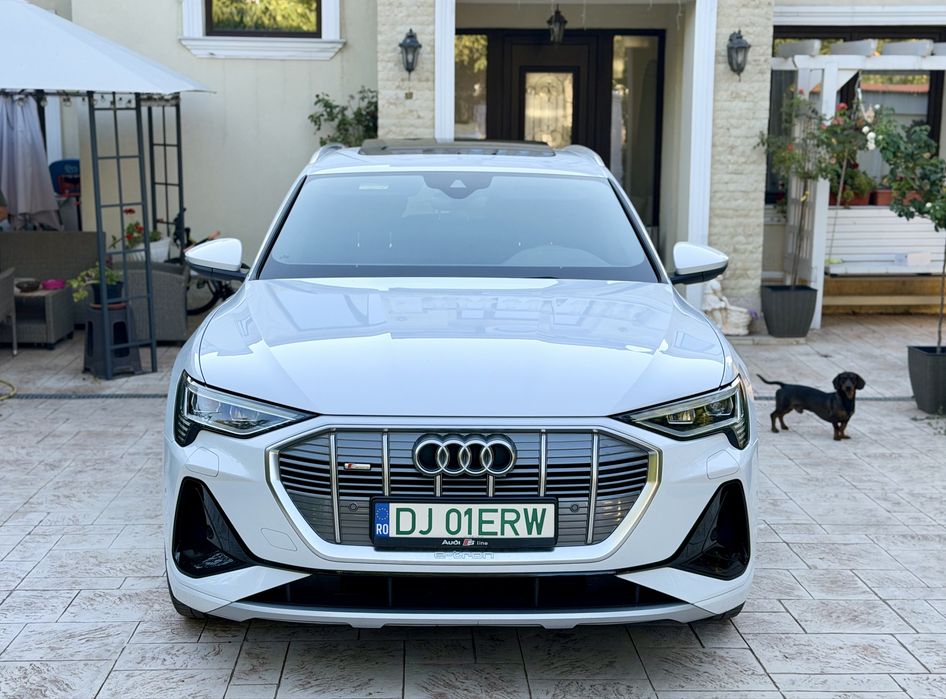 AUDI e-tron 2021 — imagine 1