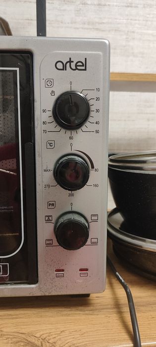Продам духовку электрическую