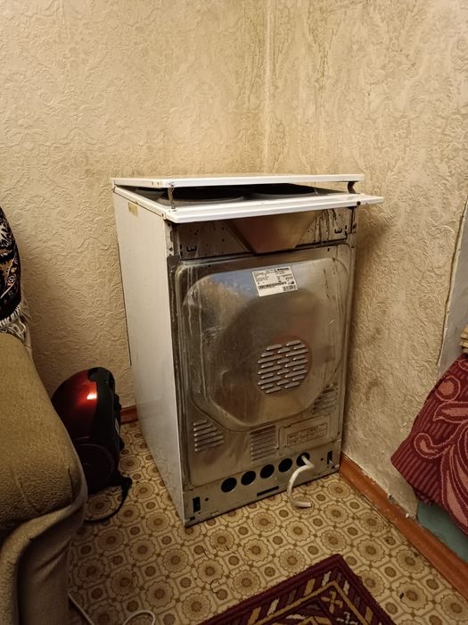 Продам электрическую плиту