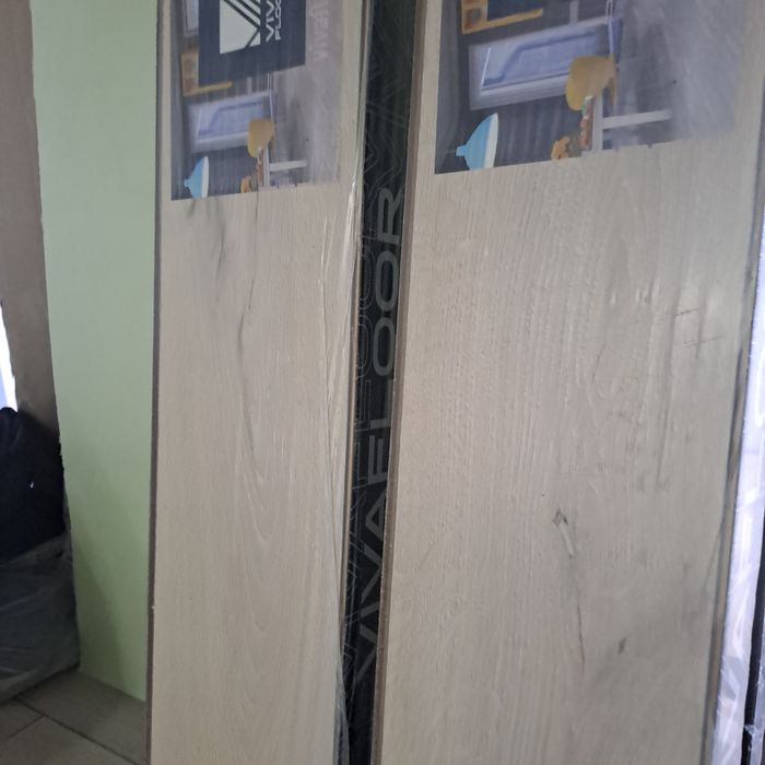 Продам ламинат 2.5 пачки