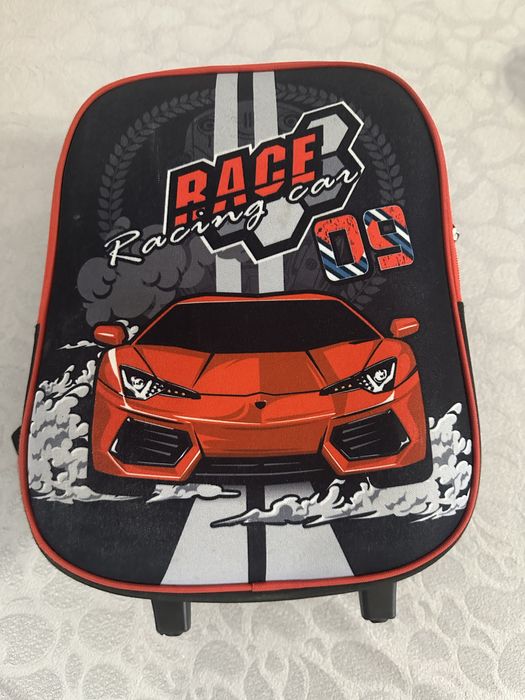 Ученическа раница с колела