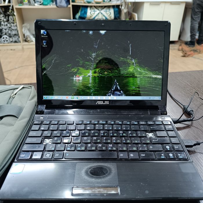 Продам Нетбук Asus