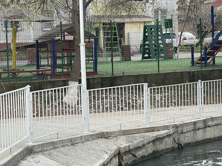 Продается 3ком на Башлыке массив Вся мебель и техника остаеться