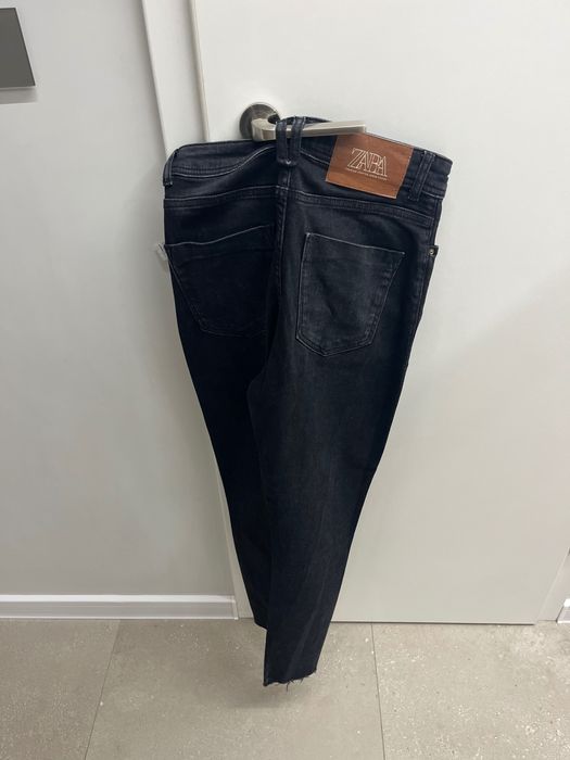 Нови дънки с етикет Зара 36номер