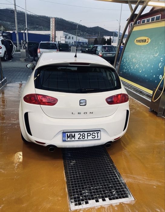 Seat Leon 2010 diesel, 4.300 € — imagine 2