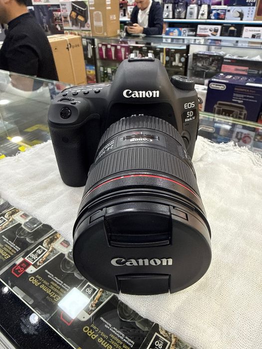 Продаётся Canon 5d Mark4 kit 99% новый