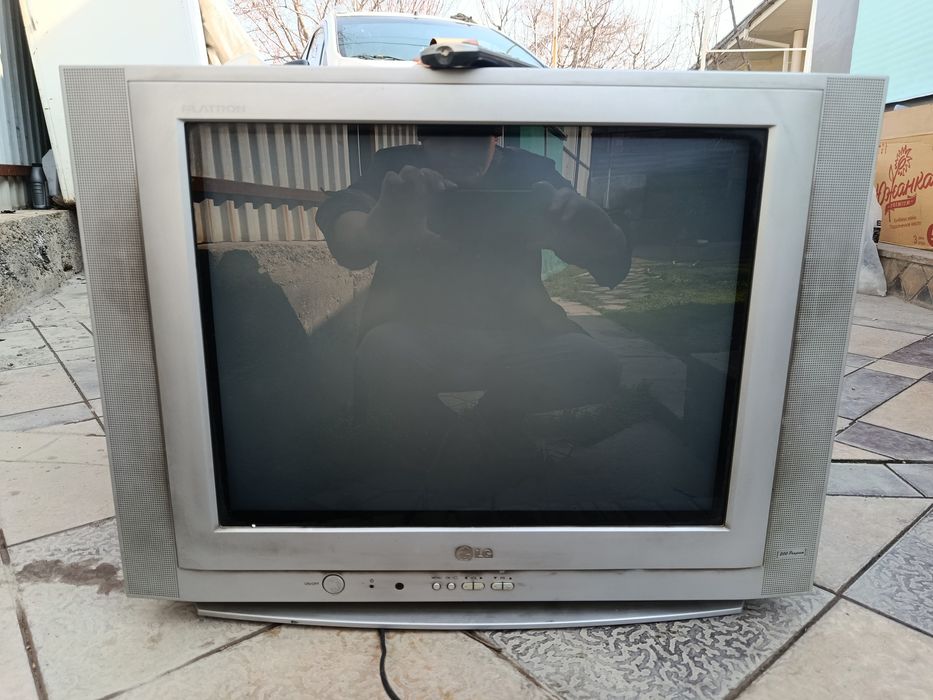 Телевизор цветной LG