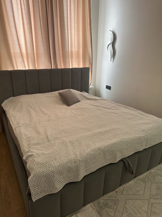 Двуспальный кровать