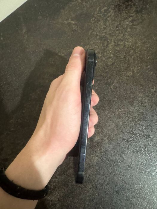 Iphone 15 negru 128 gb