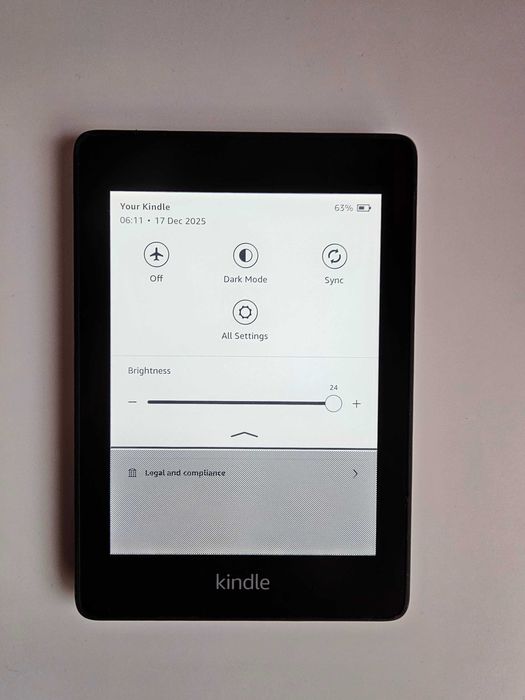 Kindle Paperwhite 4 10th. gen 8GB free Amazon account