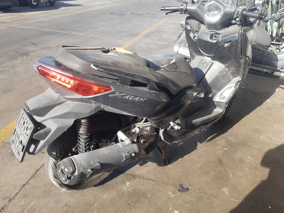 Скутер Ямаха Х-Мах(Yamaha X-Max 400i)-на части