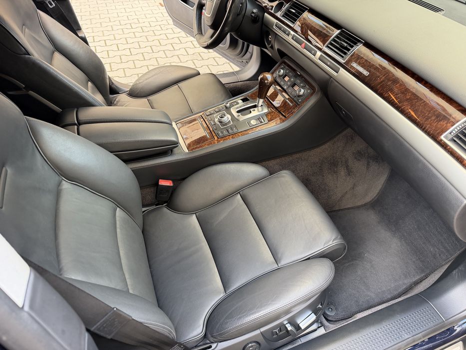 Audi A8 Facelift Quattro 3.0TDI/Webasto/Distronic,Trapa -panou solar!
