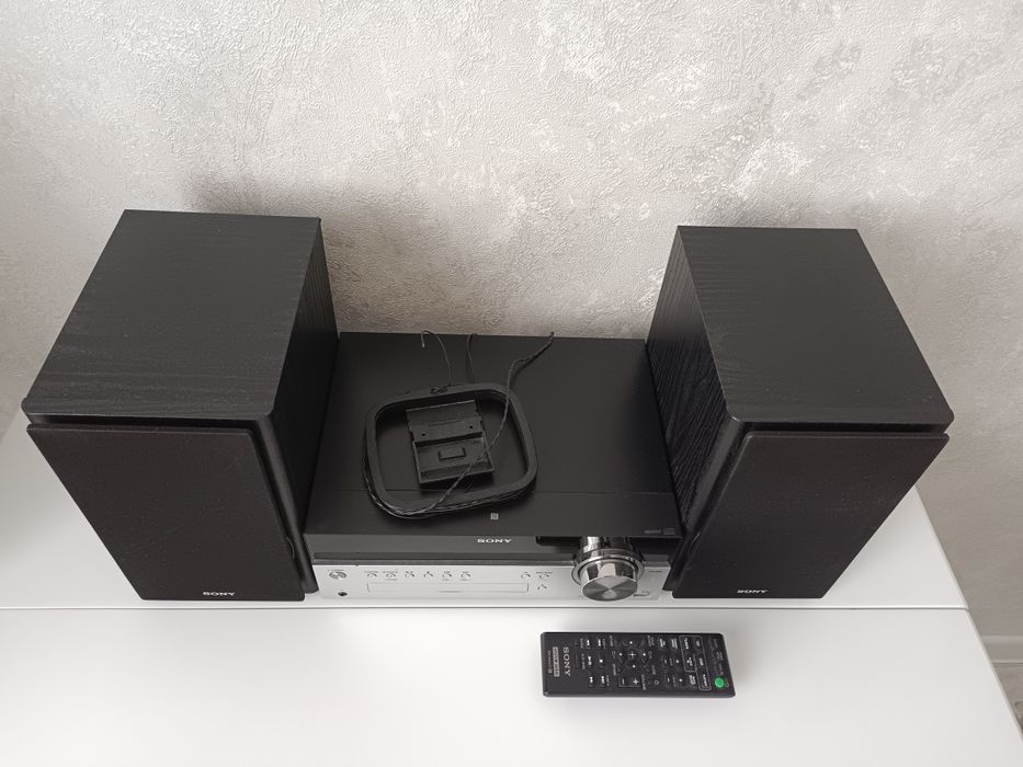 Продам Музыкальный центр SONY