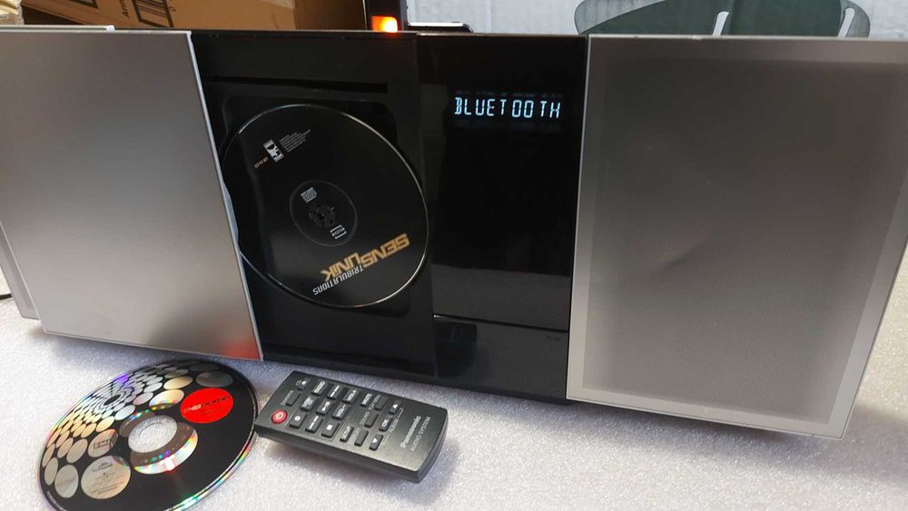 Panasonic SC-HC49 CD/MP3/USB/Bluetooth/Docking iPhone lightning