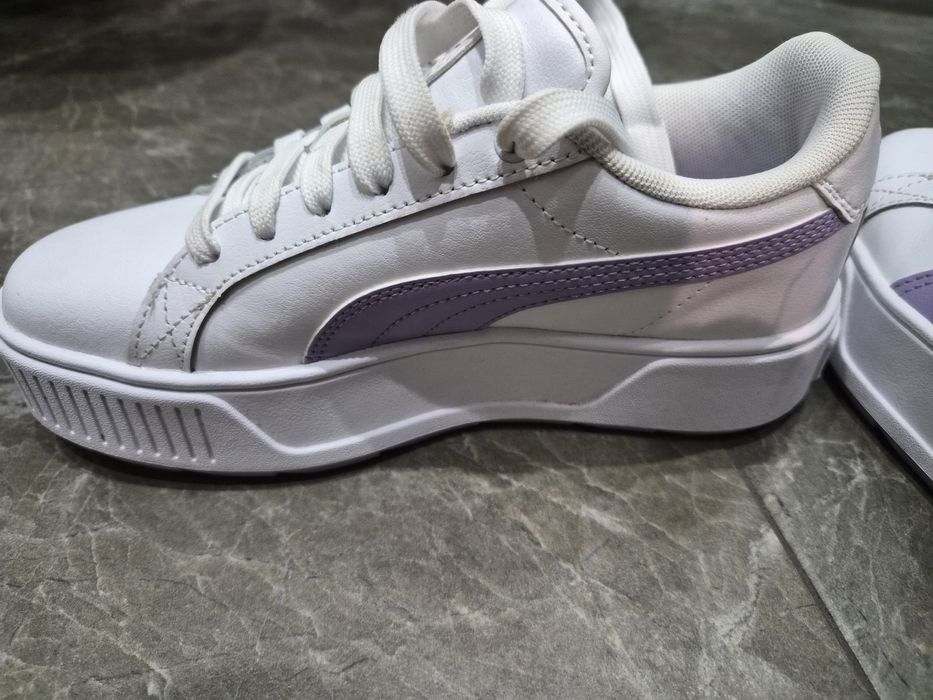 Дамски сникърси кецове бели Пума Puma EUR37