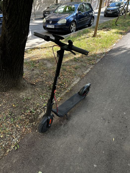 Trotineta Navee V40i