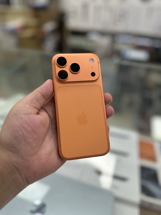 iPhone 17 Pro  256 Orange e/Sim б/у