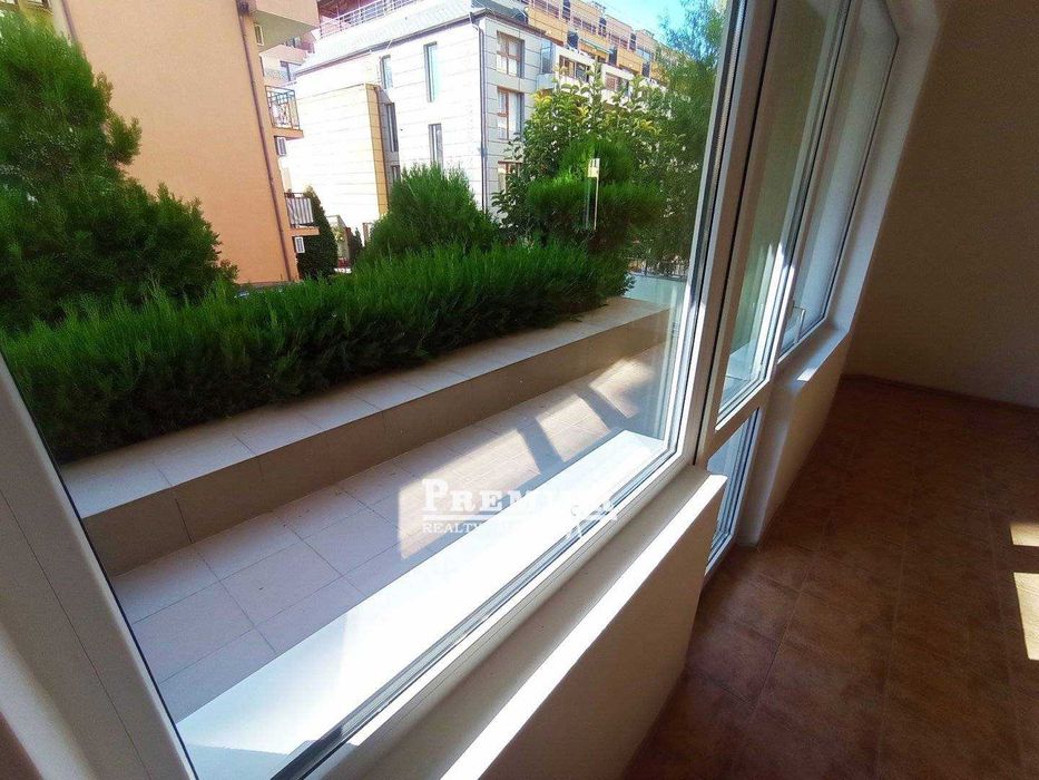 Продава се Двустаен апартамент в Свети Влас - 84 кв.м за 1048 €/кв.м - Снимка #2