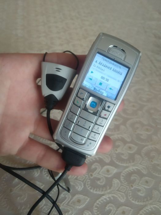 Nokia 6230i sotladi rodnoy