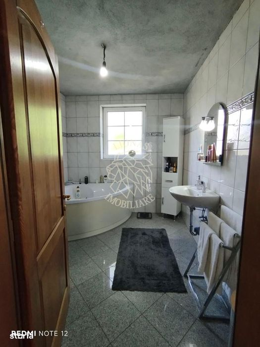 Promo! Casa 6 camere 205 mp-teren 11 ari-garaj, anexa, baci-Unirea