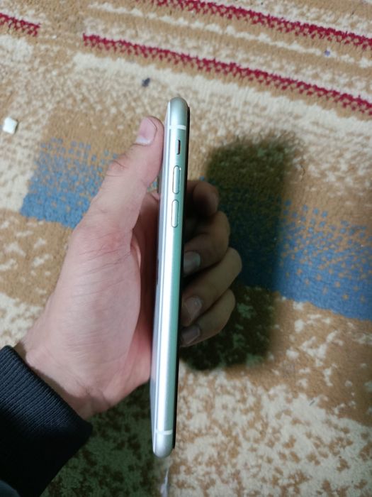 Продам айфон 11 срочно !!!