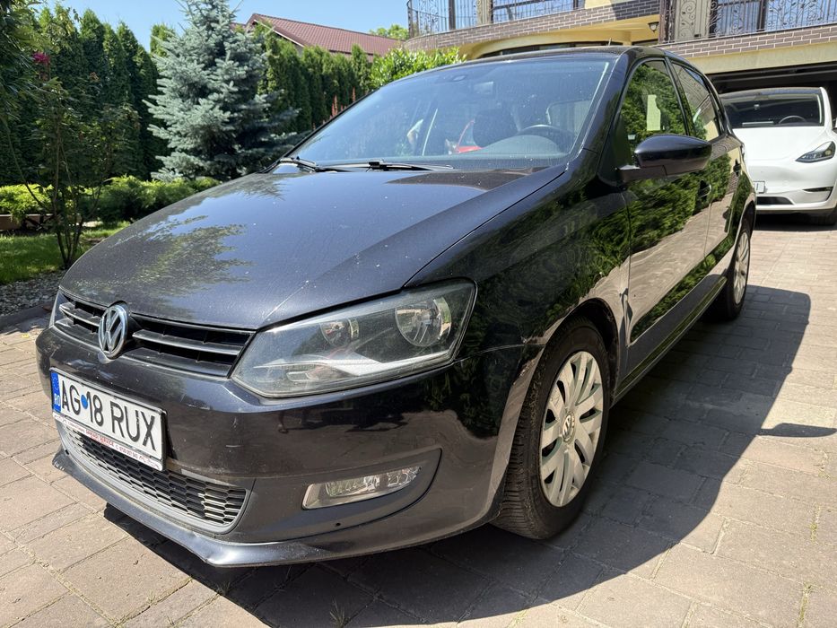 VOLKSWAGEN Polo 2011