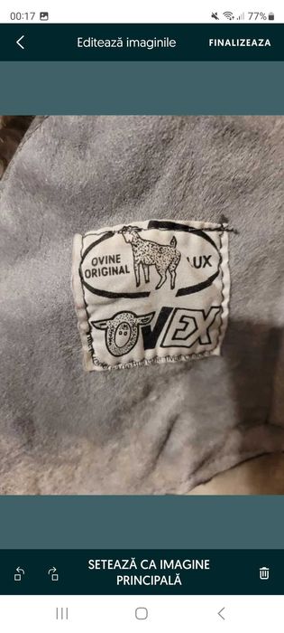 Cojoc natural, model vechi, bine intretinut, culoarea gri ( 40- 42 )