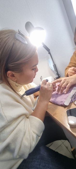 Маникюр педикюр по 3500