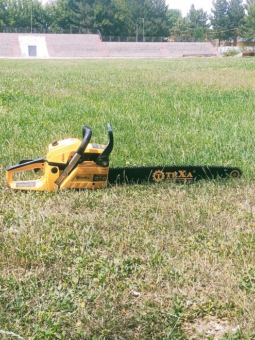 Бензо пила  теха